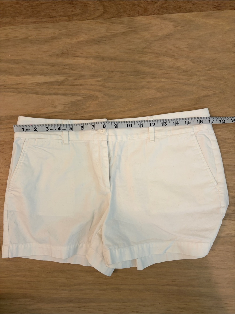 LOFT White Tailored Cotton Chino Shorts, 6, GUC - Picture 5 of 7